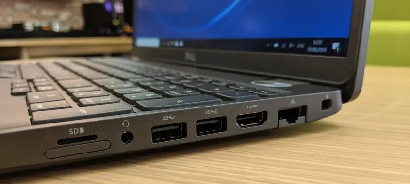 مشخصات لپ تاپ Dell Latitude 5500